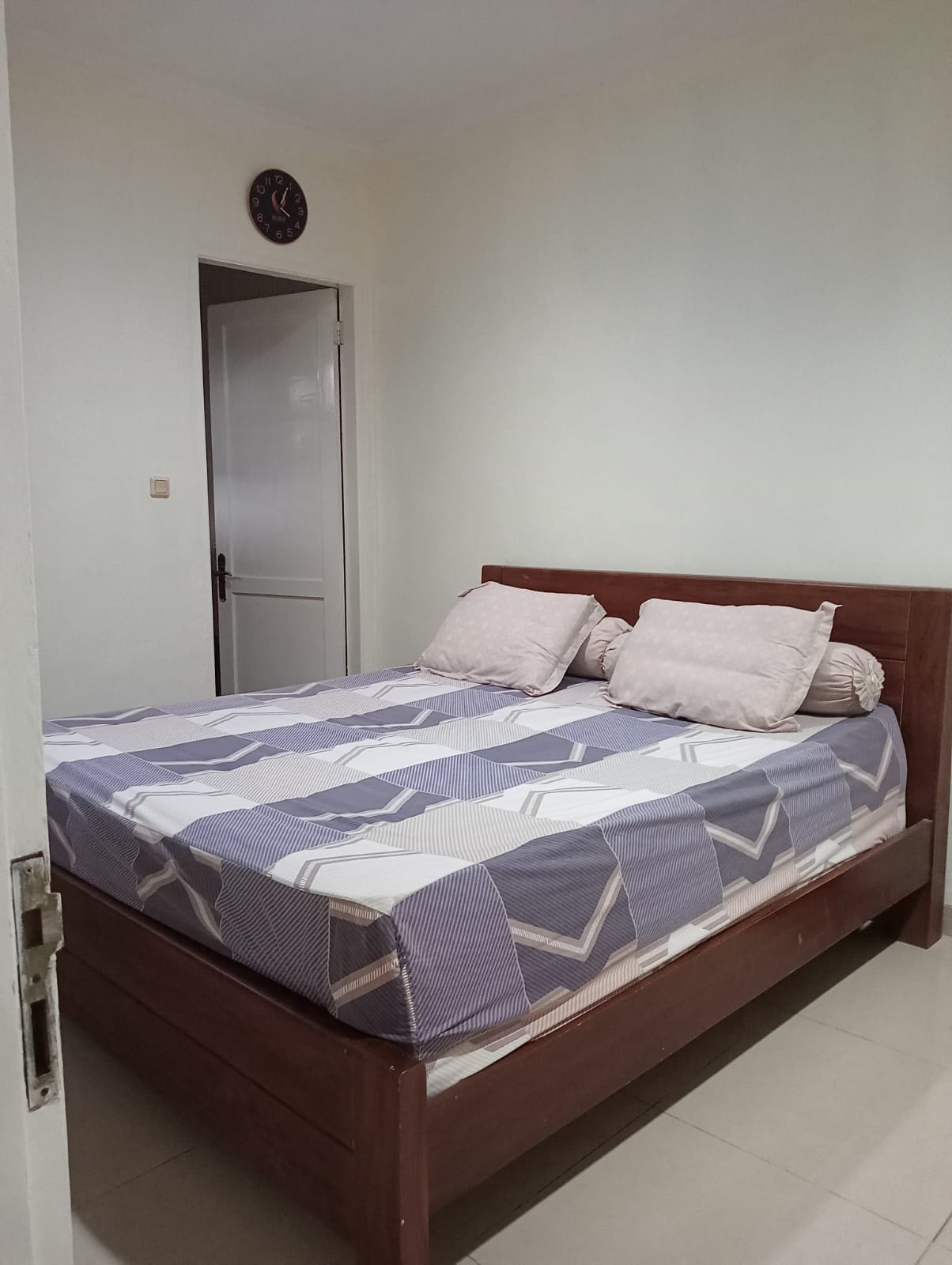 Rumah Disewakan Fully Furnished di Cluster Hawaii Deltamas Cikarang